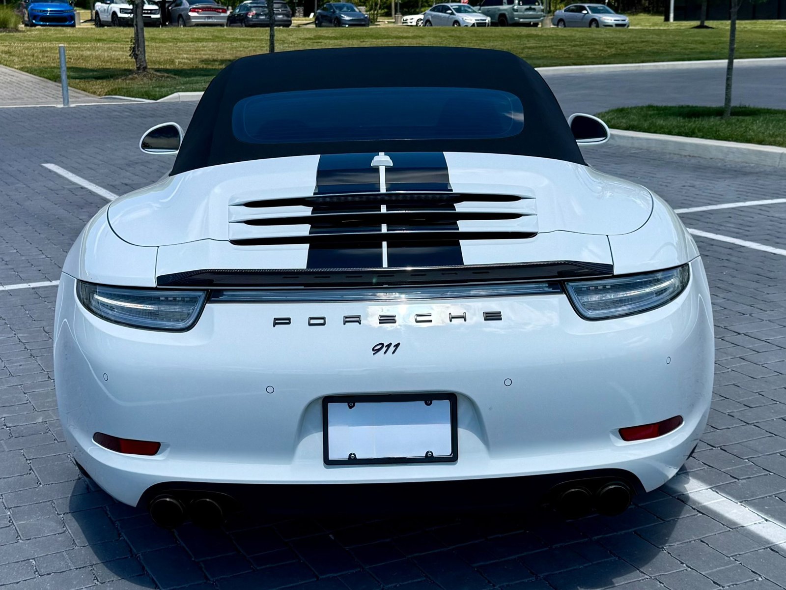 
								2014 Porsche 911 Carrera full									
