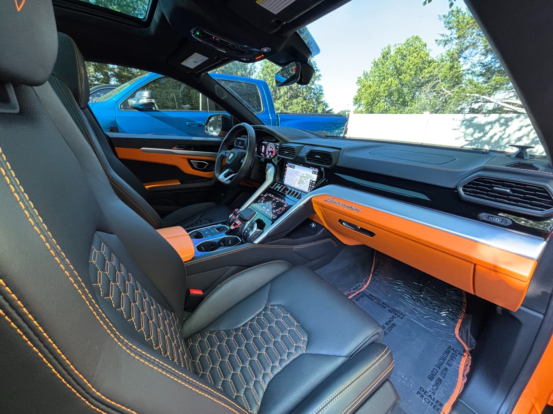 
								2021 Lamborghini Urus full									