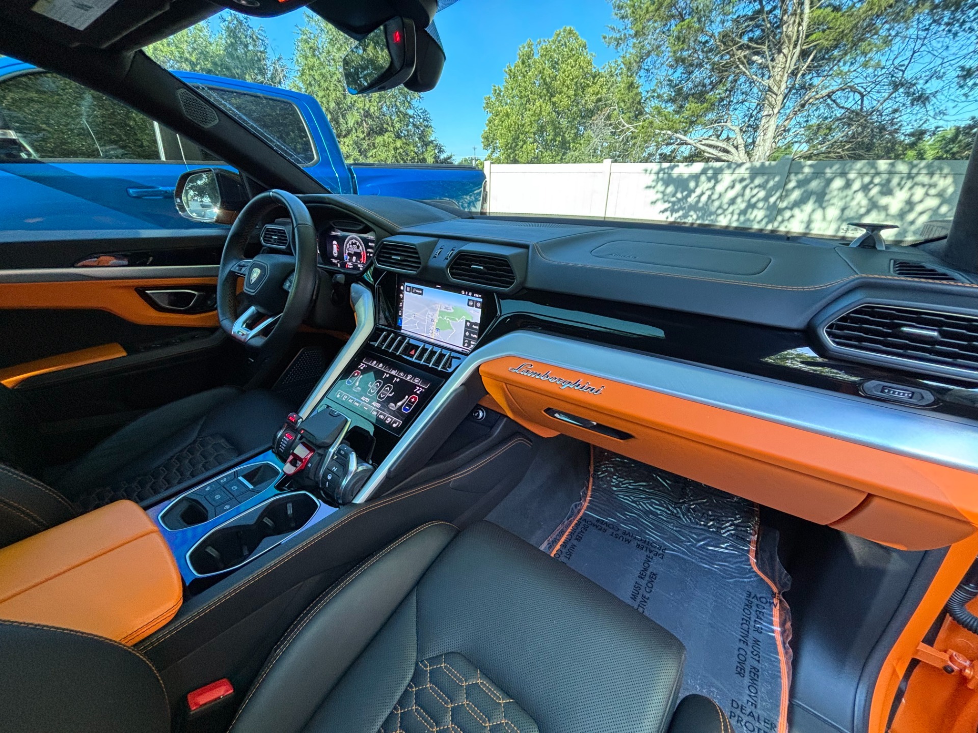 
								2021 Lamborghini Urus full									