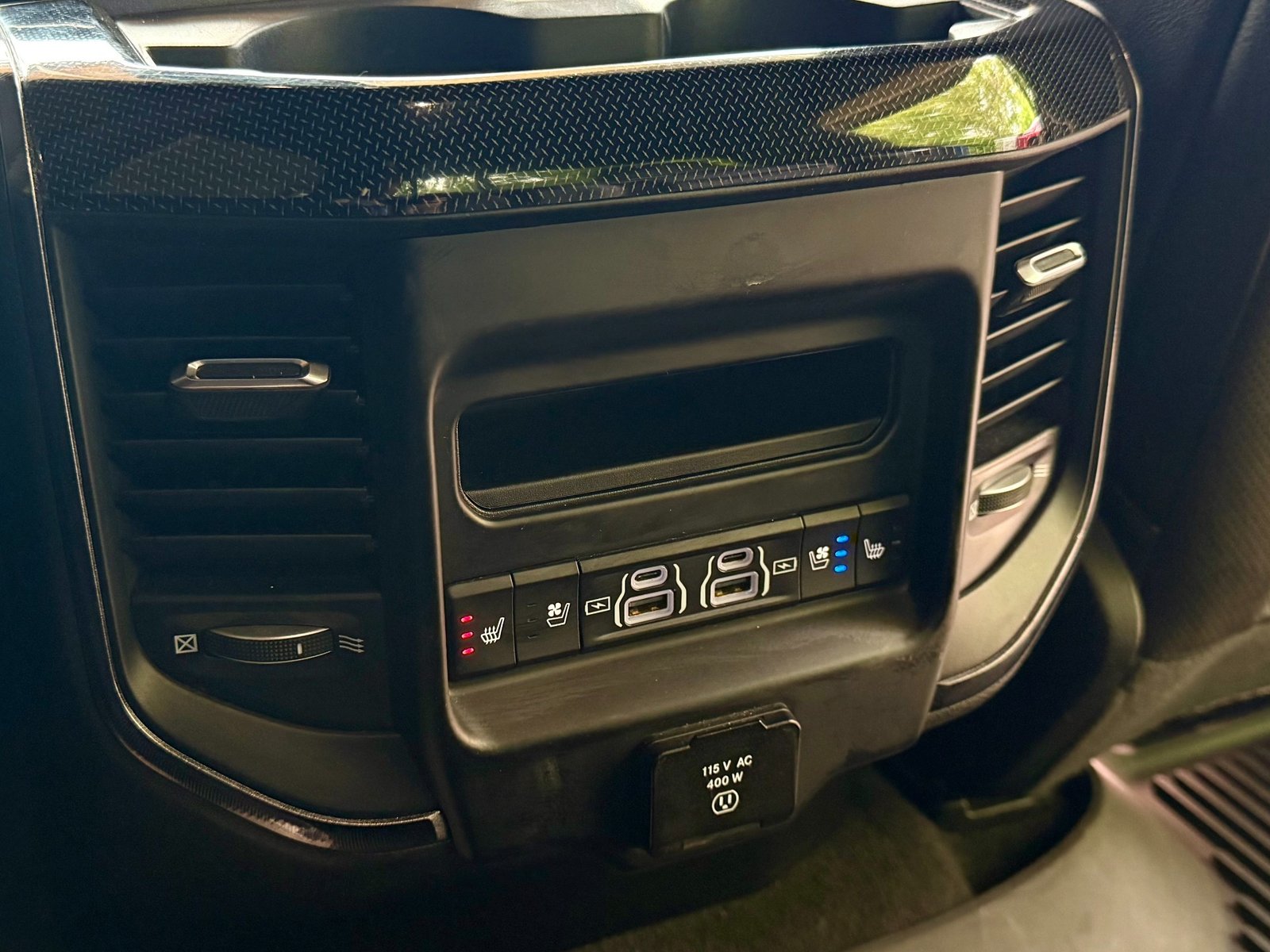 
								2022 Ram 1500 TRX full									