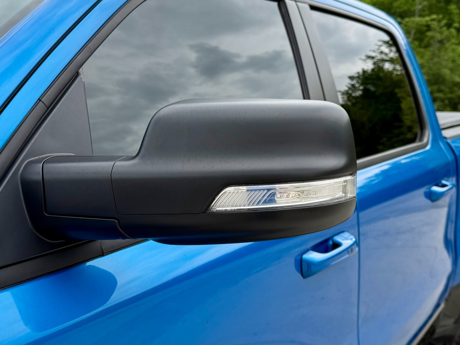 
								2022 Ram 1500 TRX full									