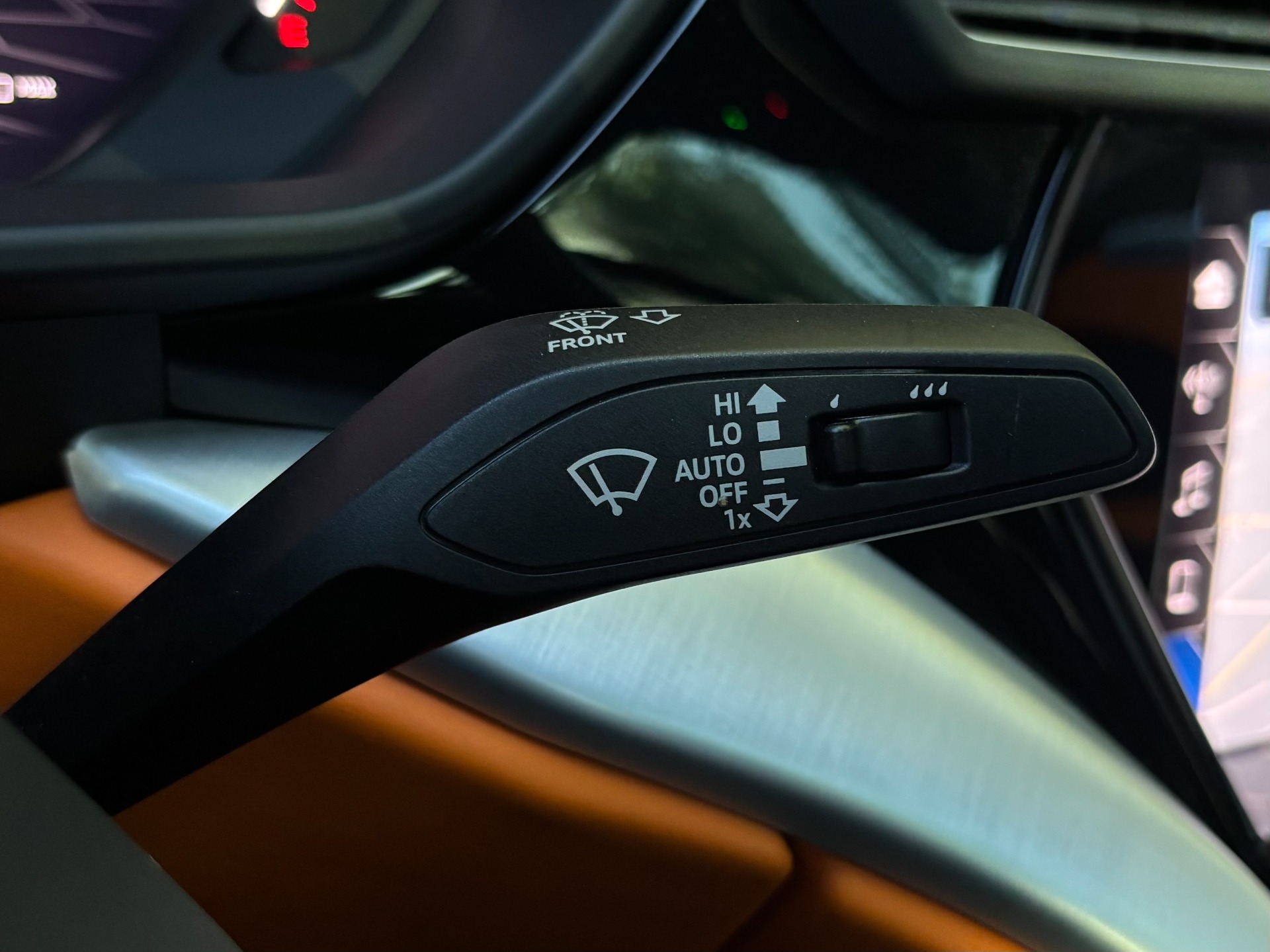 
								2021 Lamborghini Urus full									