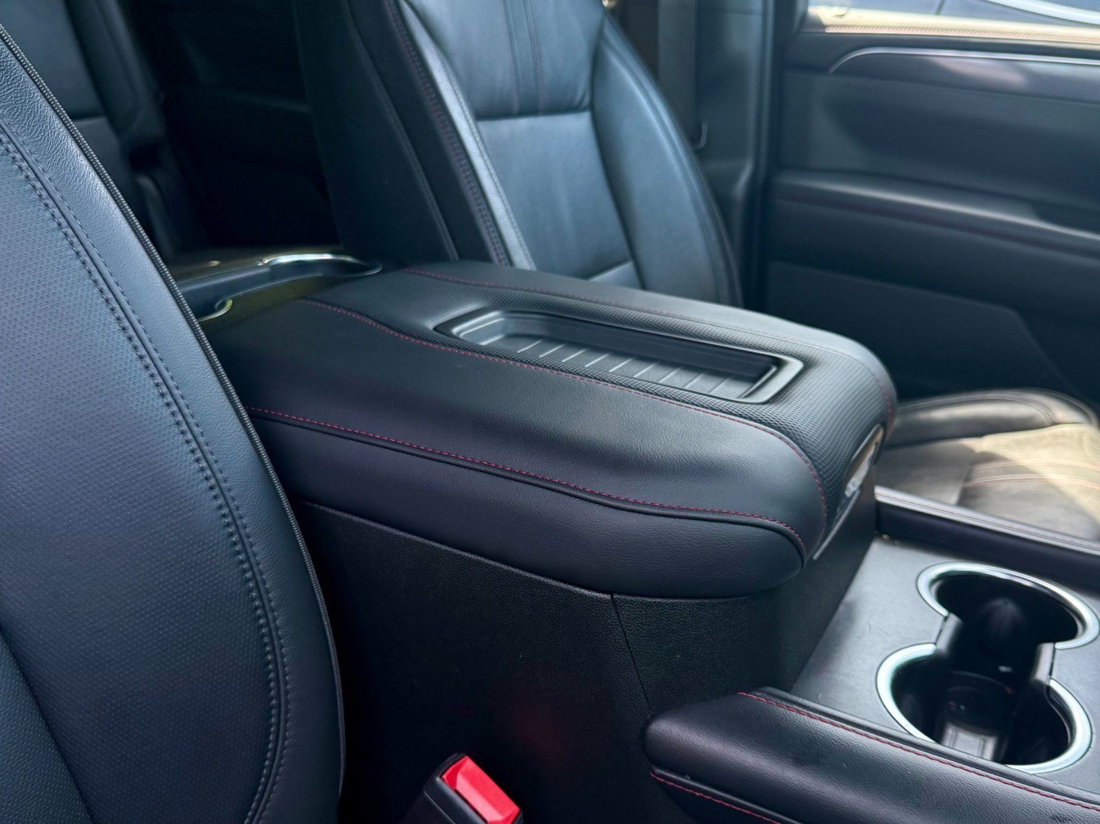 
								2021 Chevrolet Tahoe RST 4WD full									