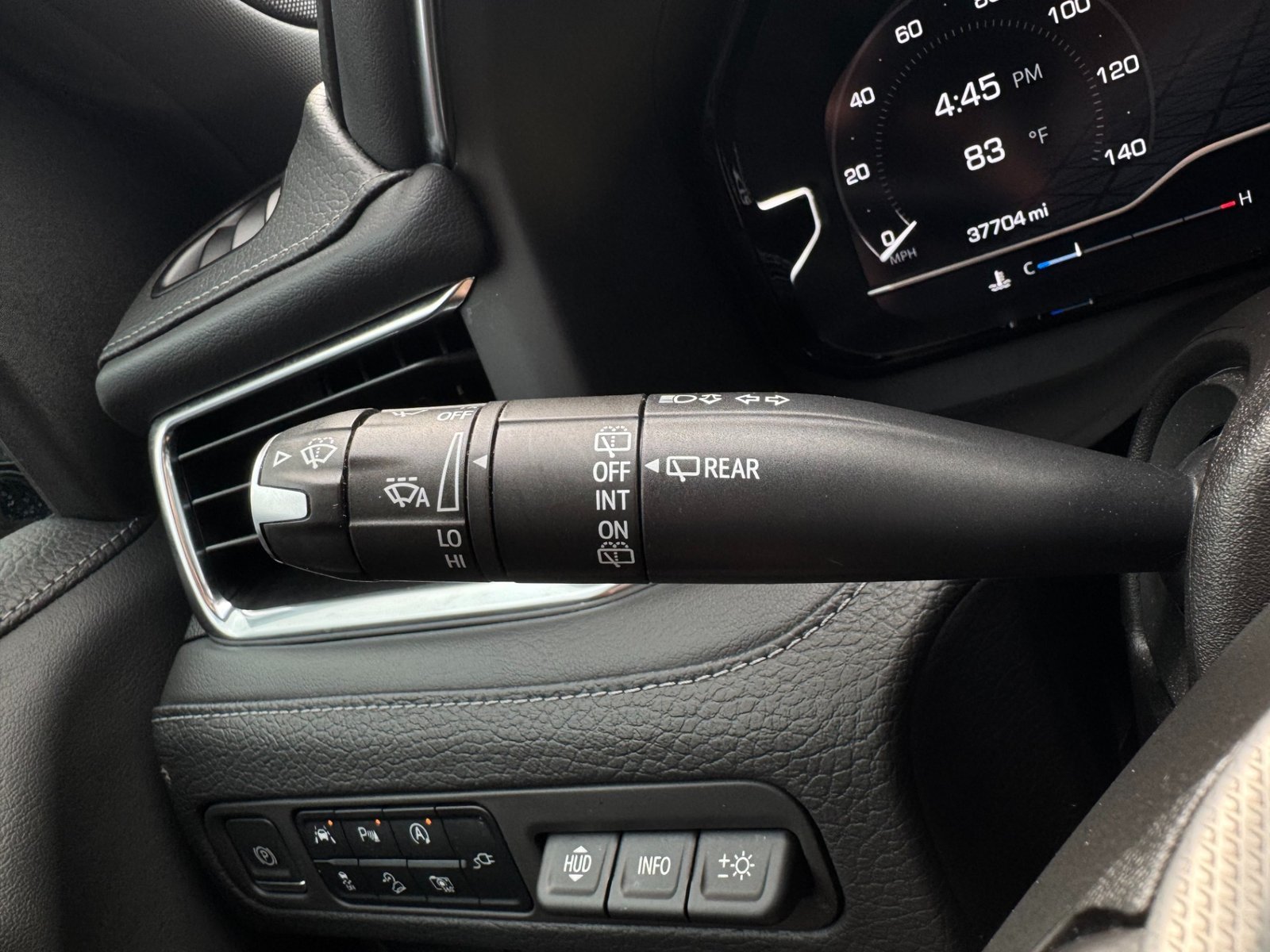 
								2022 GMC Yukon Denali full									