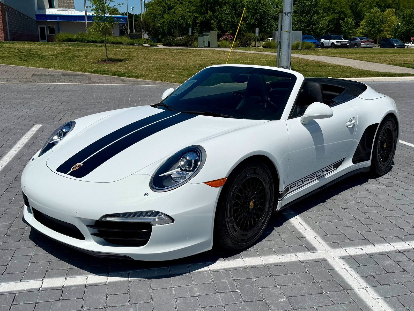 
								2014 Porsche 911 Carrera full									
