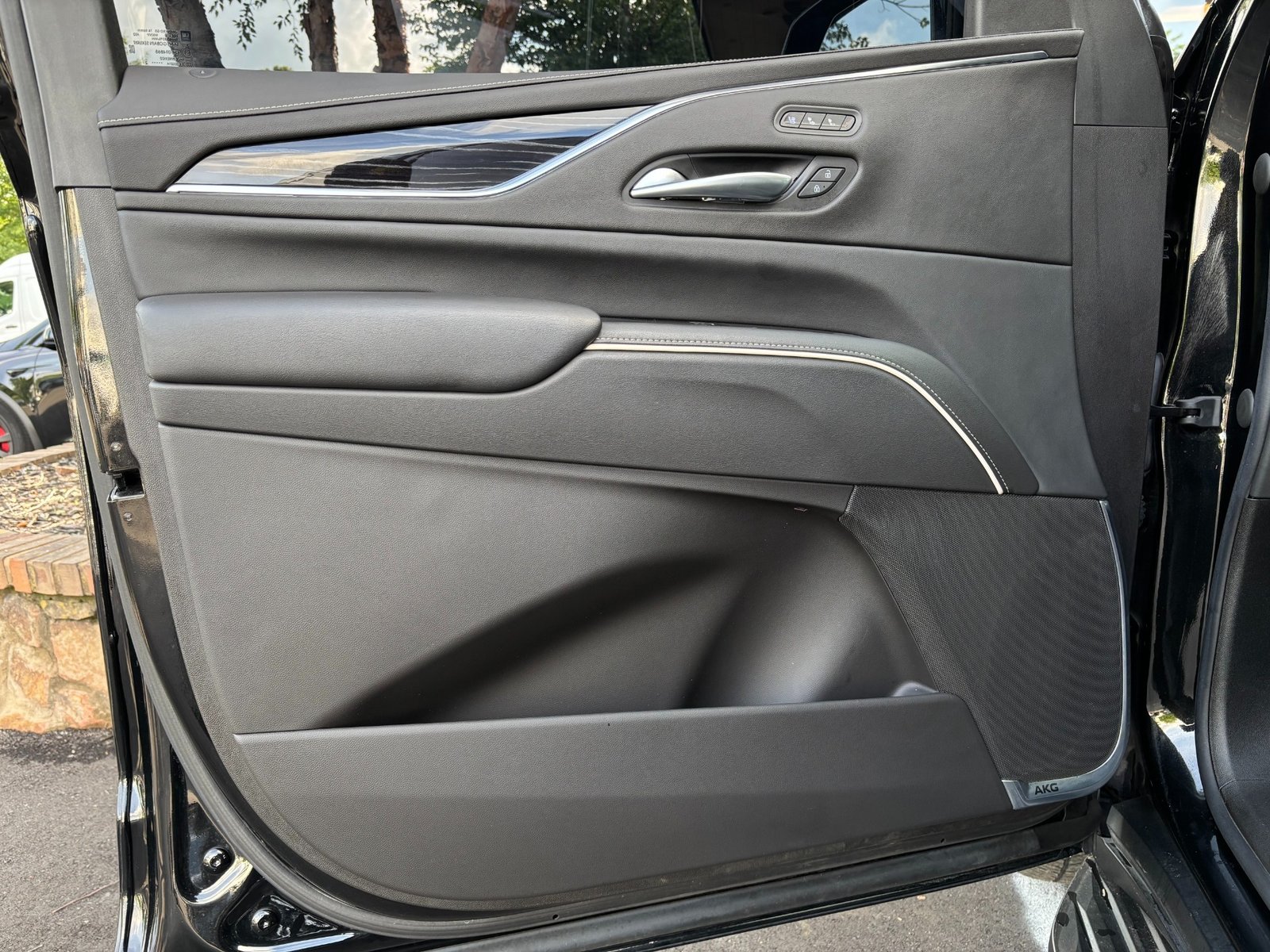 
								2022 Cadillac Escalade ESV full									