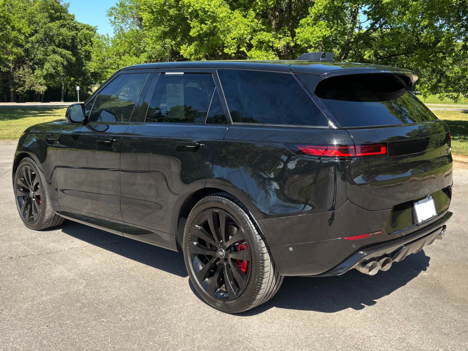 
								2023 Range Rover Sport P530 full									
