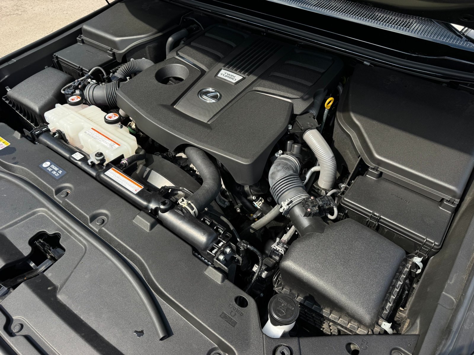 
								2024 Lexus GX 550 full									