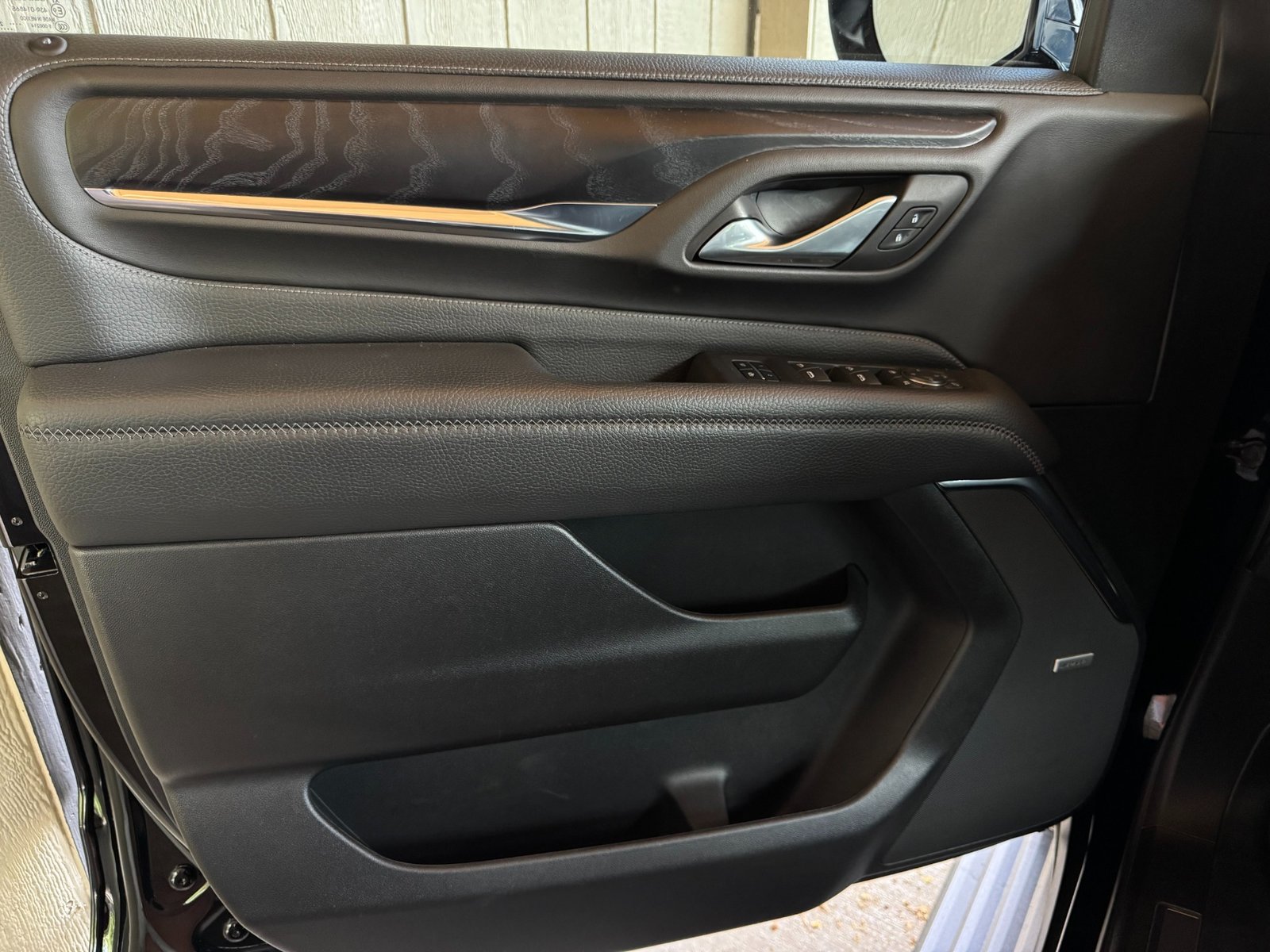 
								2022 GMC Yukon Denali full									