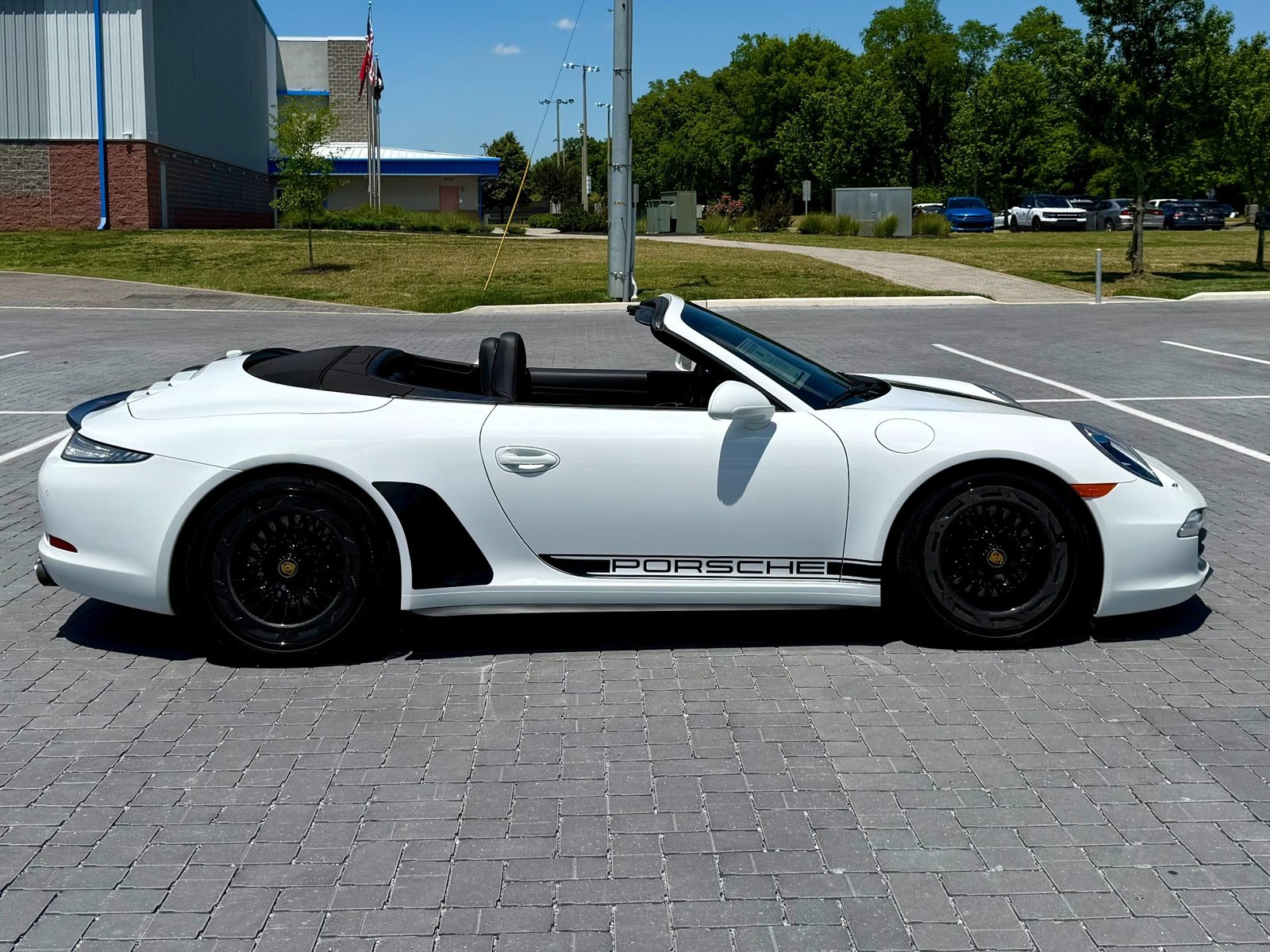 
								2014 Porsche 911 Carrera full									