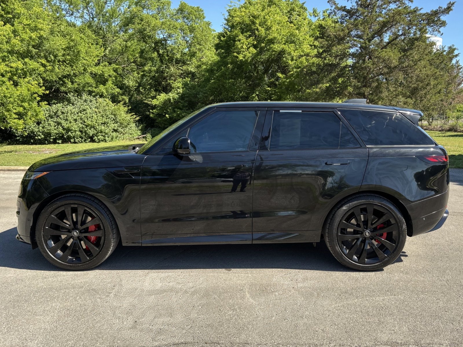 
								2023 Range Rover Sport P530 full									