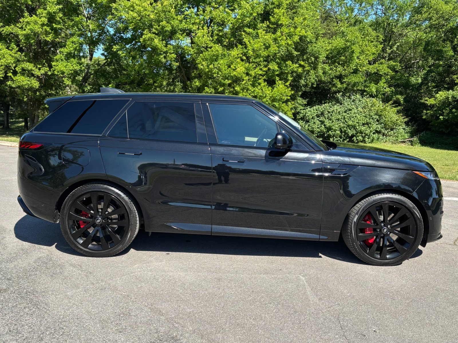 
								2023 Range Rover Sport P530 full									