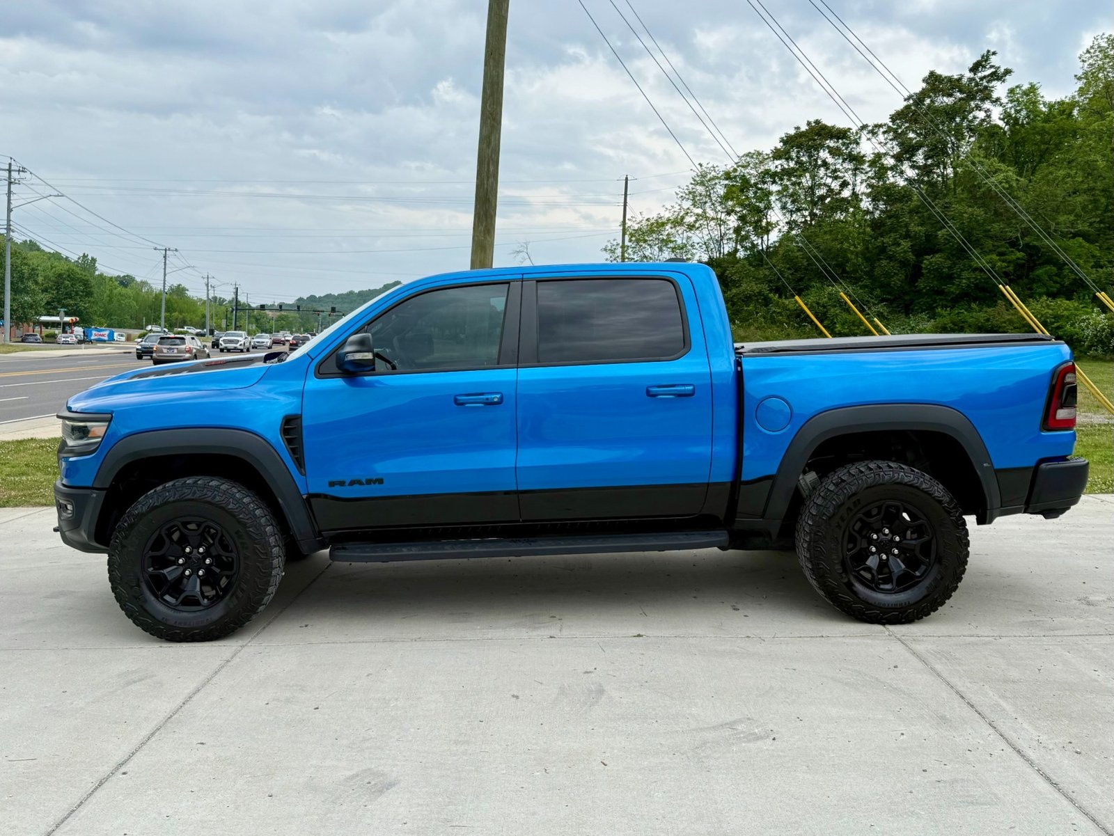 
								2022 Ram 1500 TRX full									