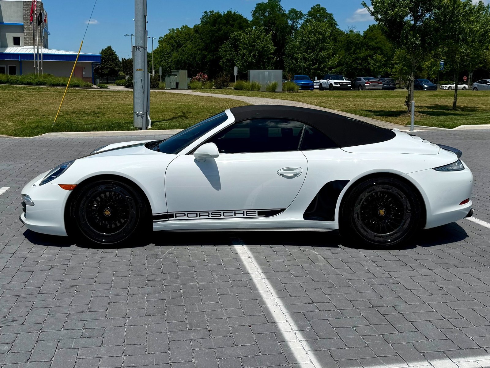 
								2014 Porsche 911 Carrera full									