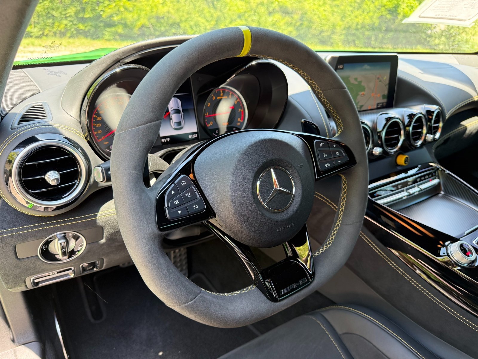 
								2018 Mercedes-Benz AMG GT R full									