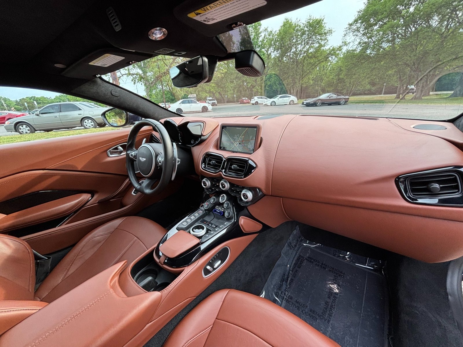 
								2020 Aston Martin Vantage full									