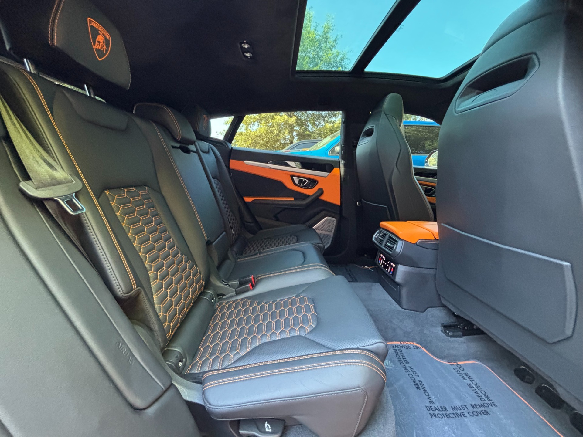 
								2021 Lamborghini Urus full									