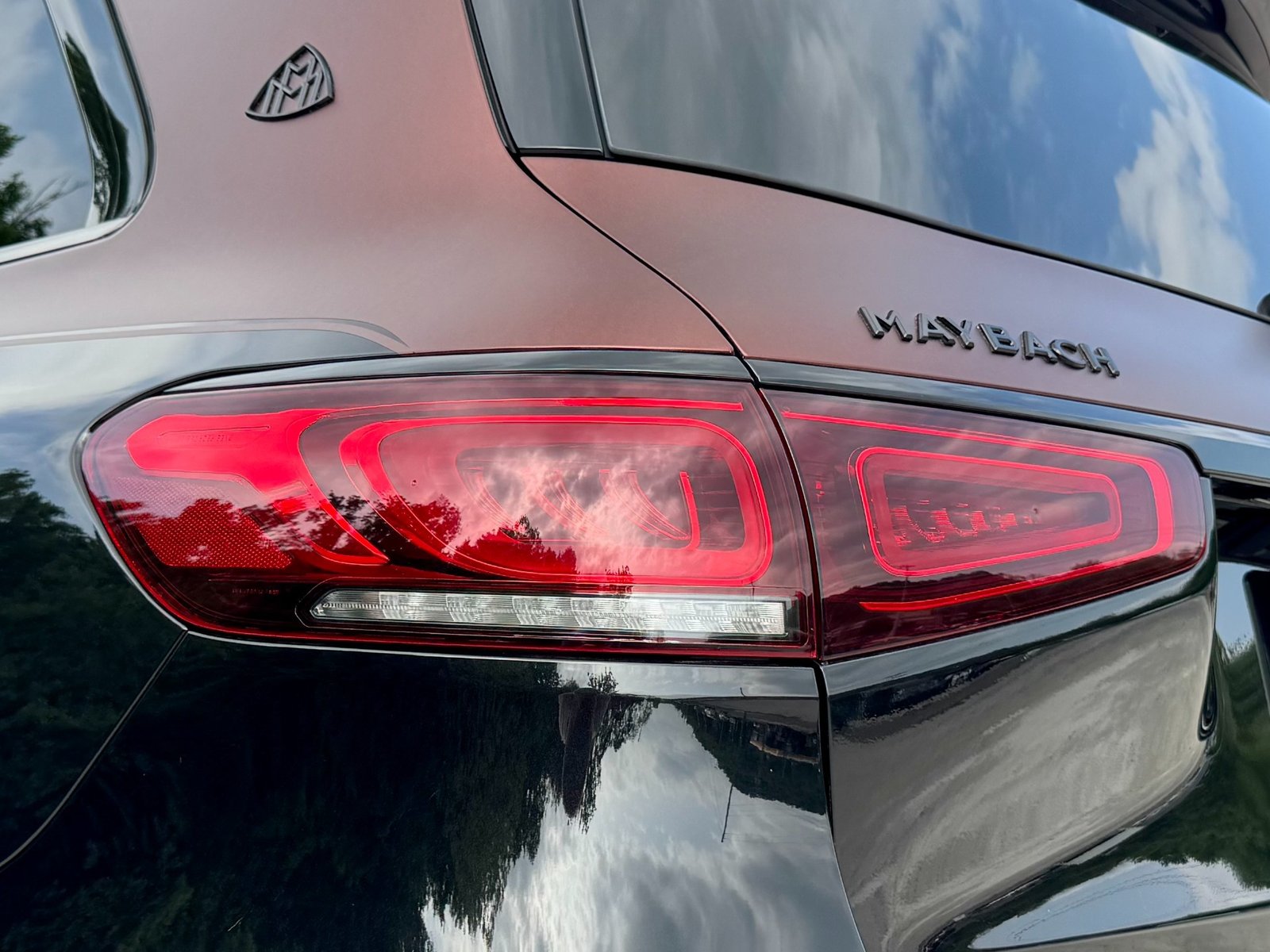 
								2023 Mercedes-Benz GLS 600 Maybach 4MATIC full									