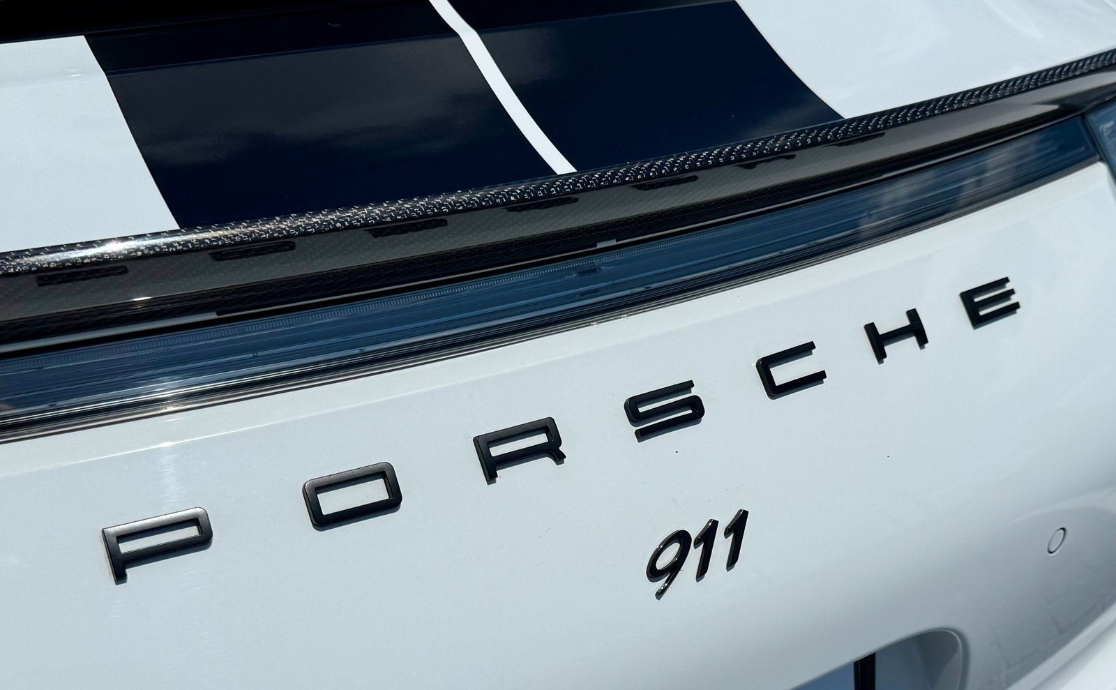 
								2014 Porsche 911 Carrera full									