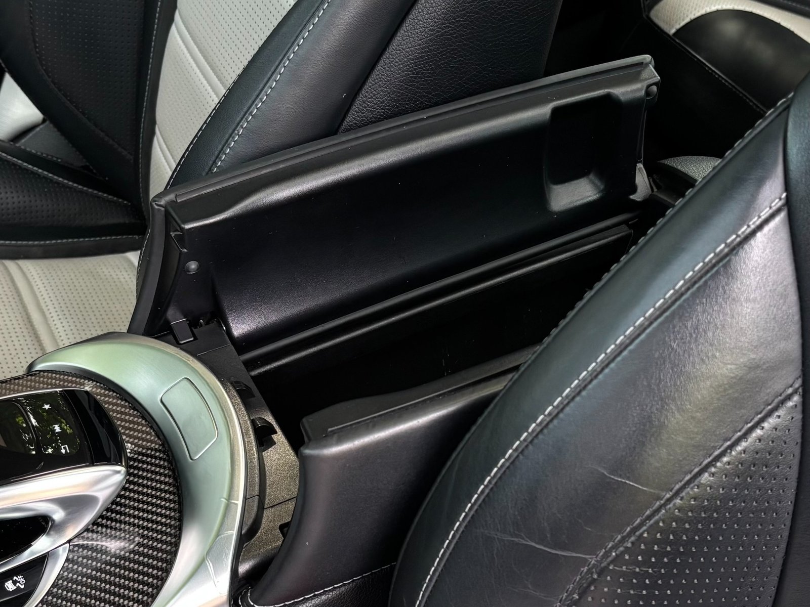 
								2018 Mercedes-Benz C 63 S AMG full									