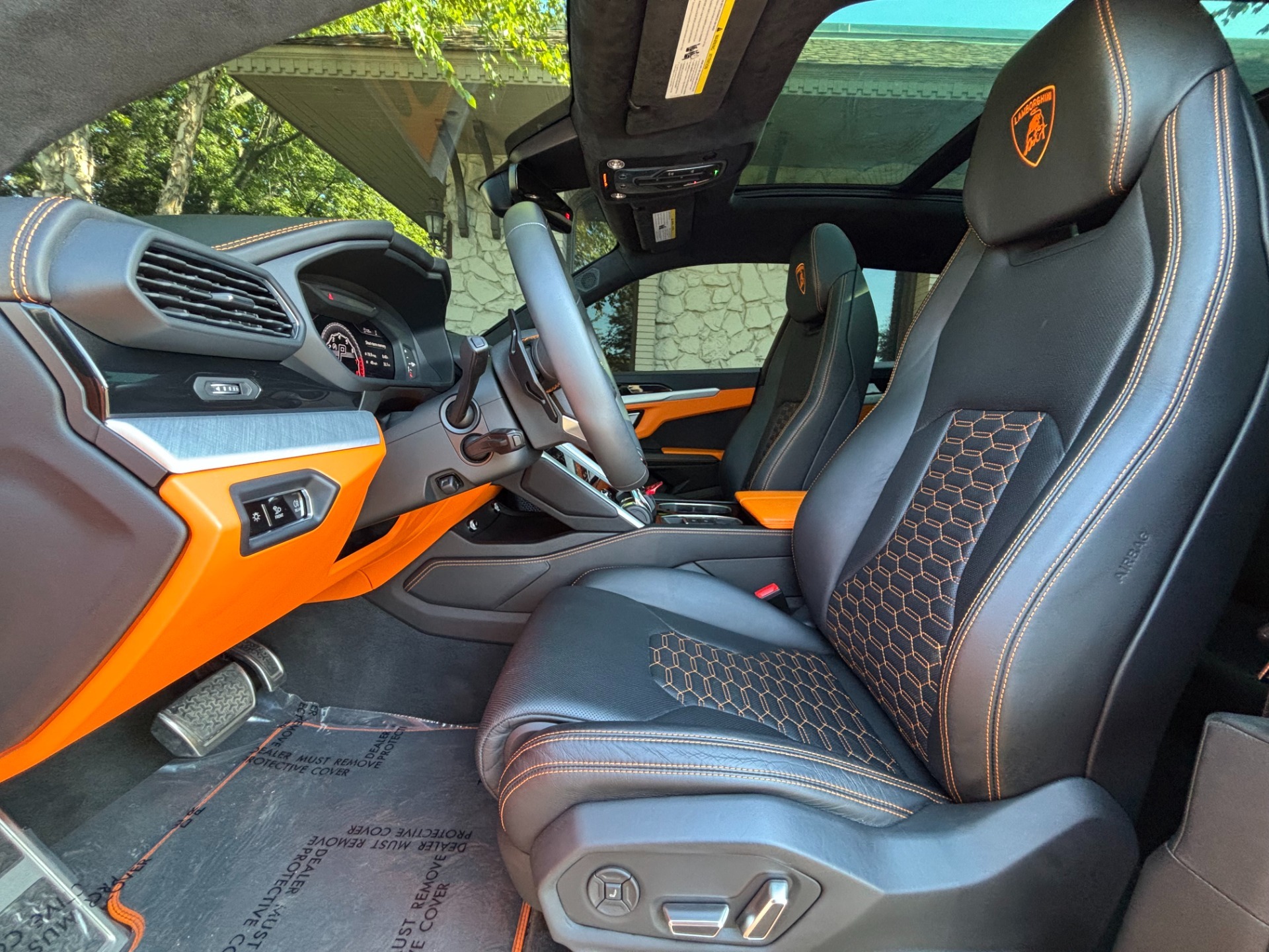 
								2021 Lamborghini Urus full									