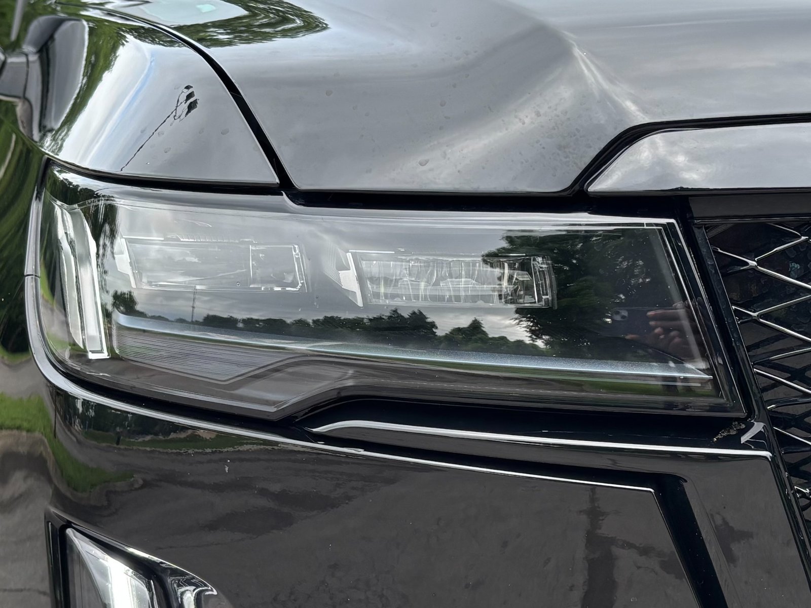 
								2022 Cadillac Escalade ESV full									