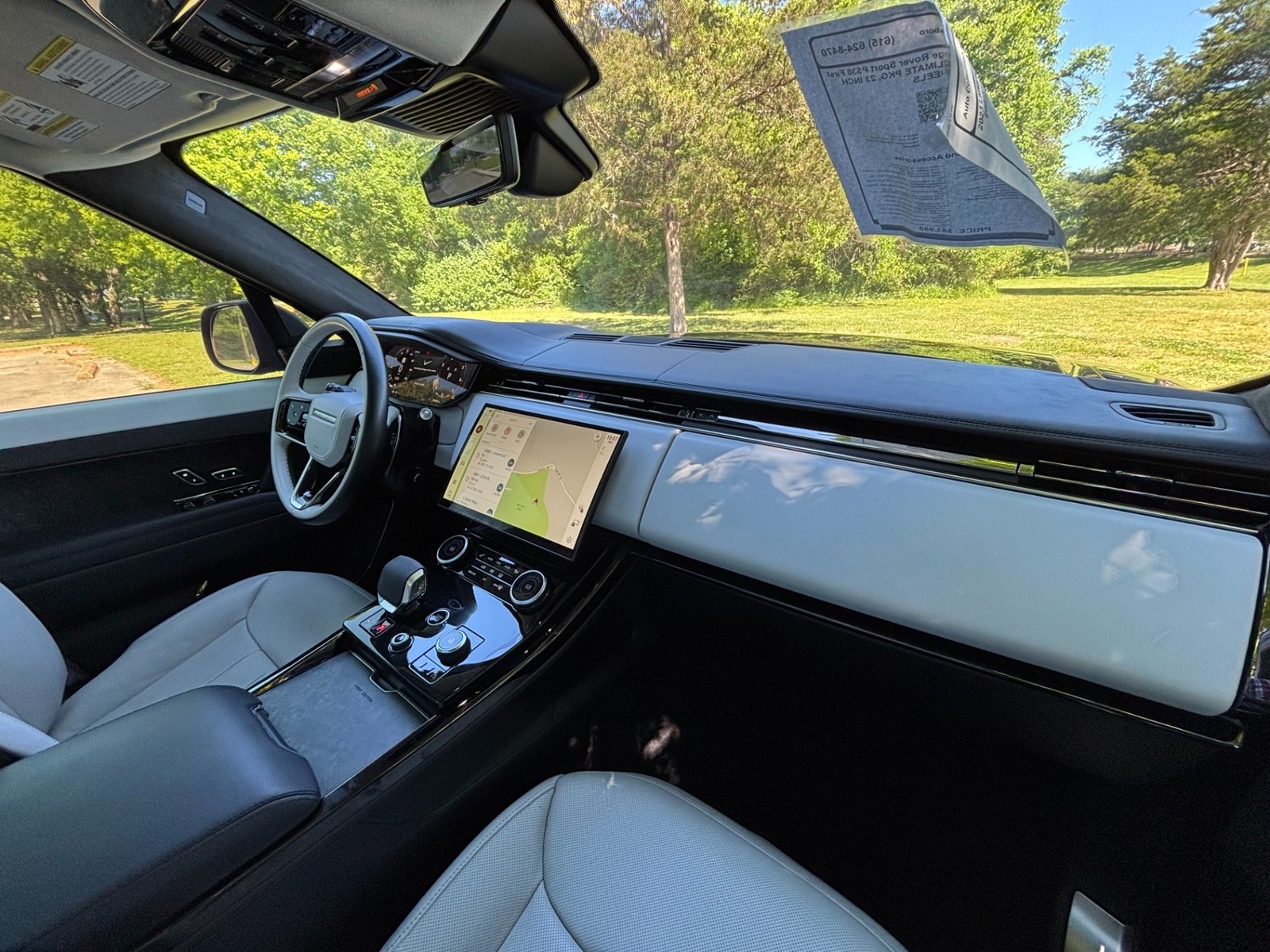 
								2023 Range Rover Sport P530 full									