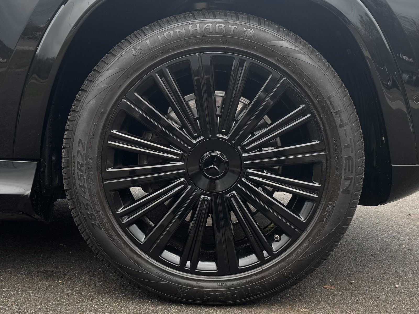 
								2023 Mercedes-Benz GLS 600 Maybach 4MATIC full									