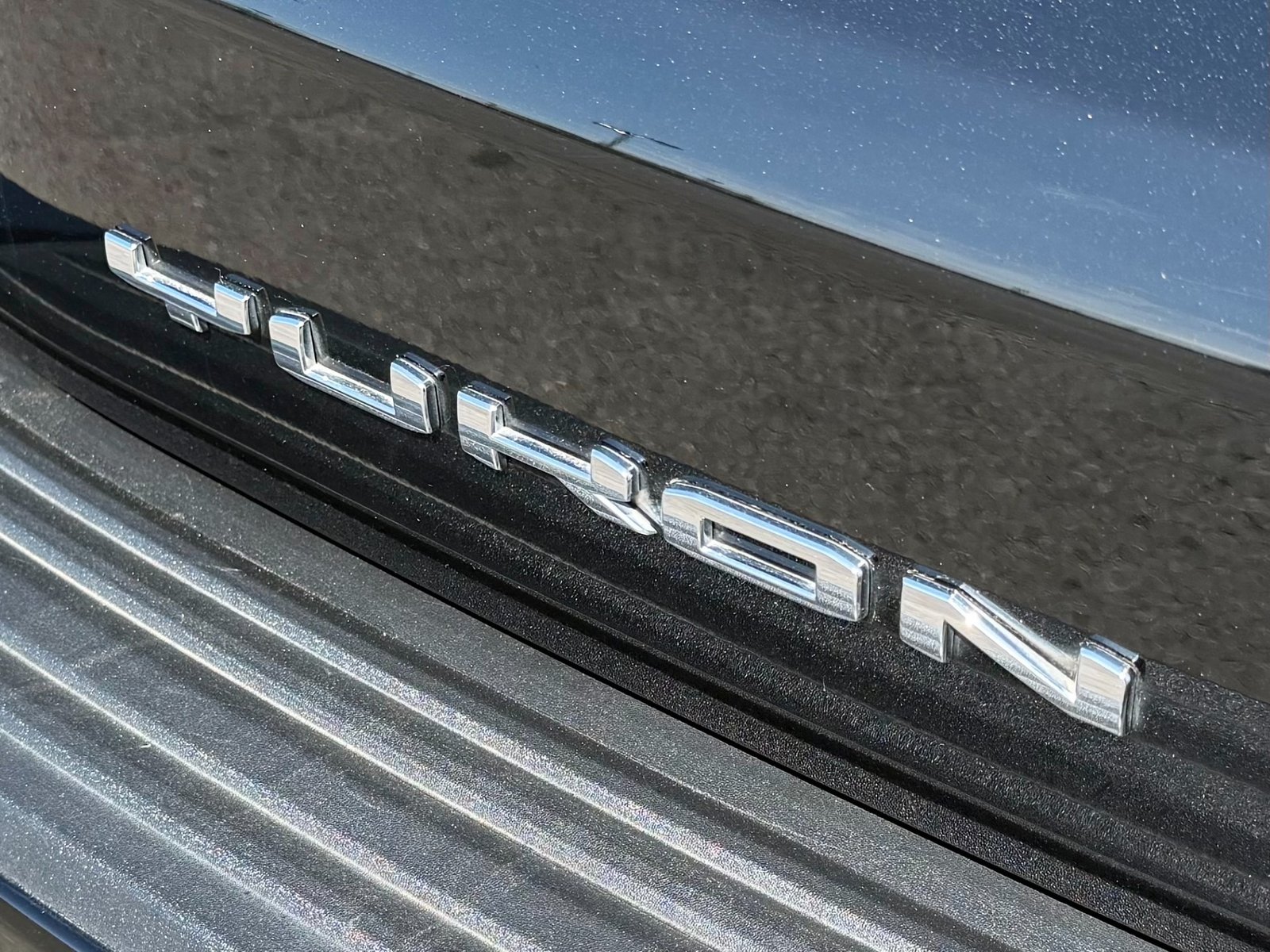 
								2022 GMC Yukon Denali full									
