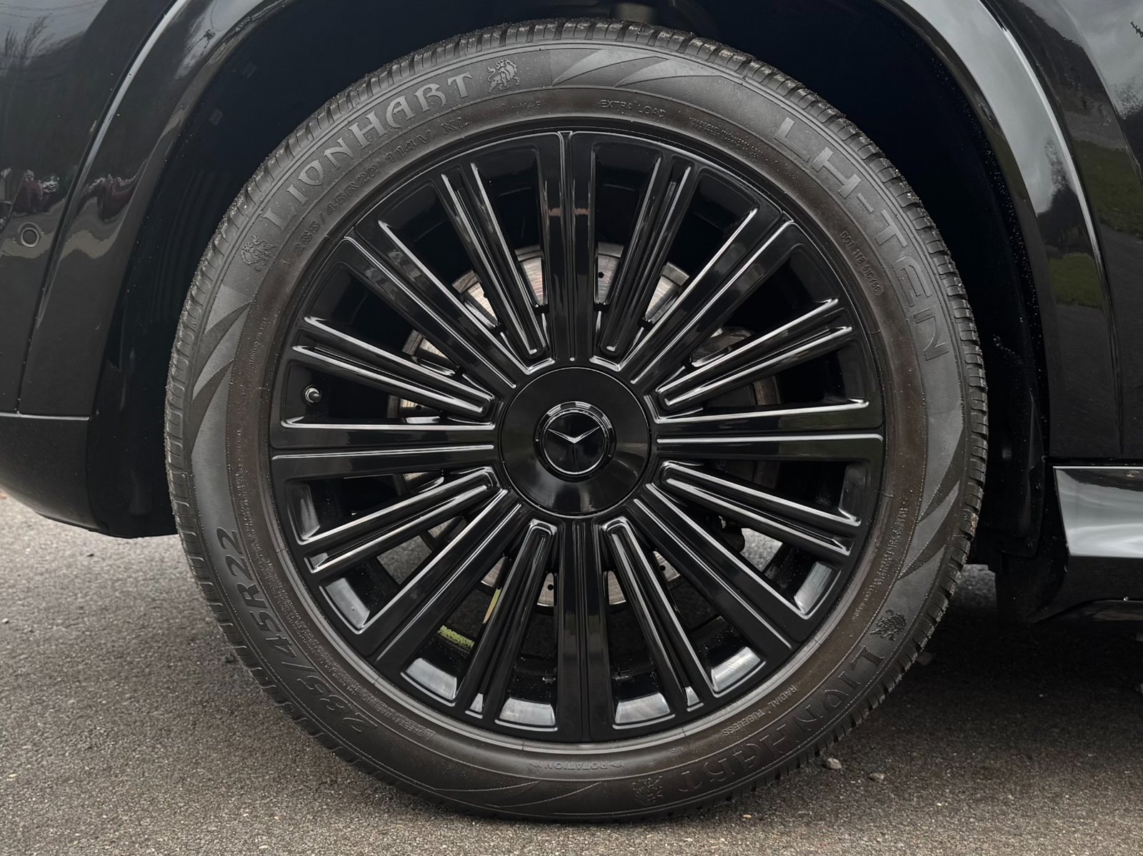 
								2023 Mercedes-Benz GLS 600 Maybach 4MATIC full									