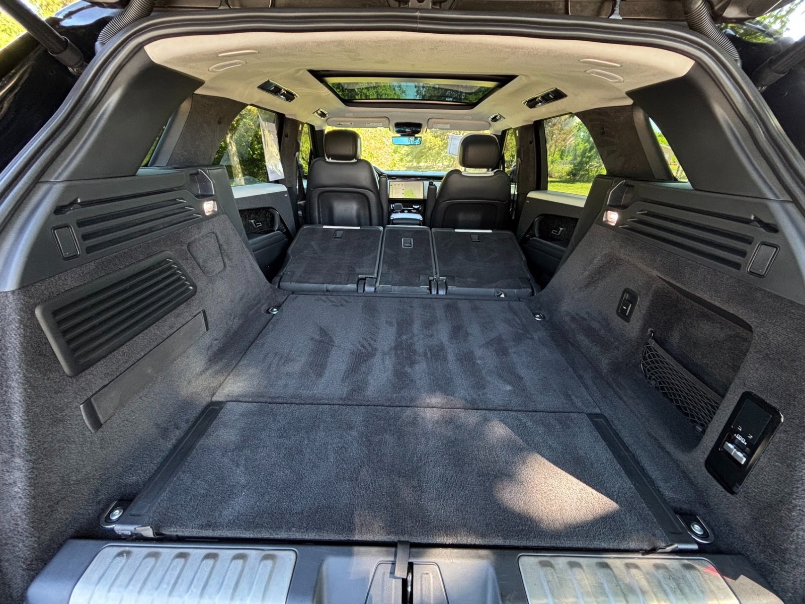 
								2023 Range Rover Sport P530 full									
