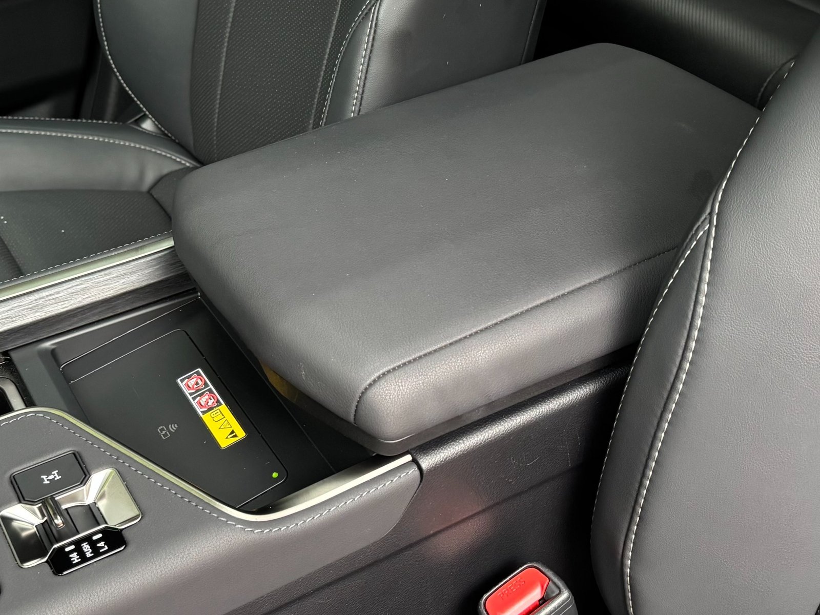 
								2024 Lexus GX 550 full									