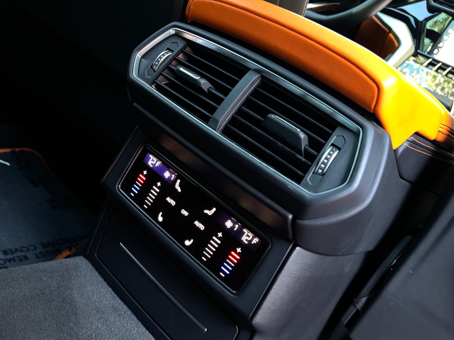 
								2021 Lamborghini Urus full									
