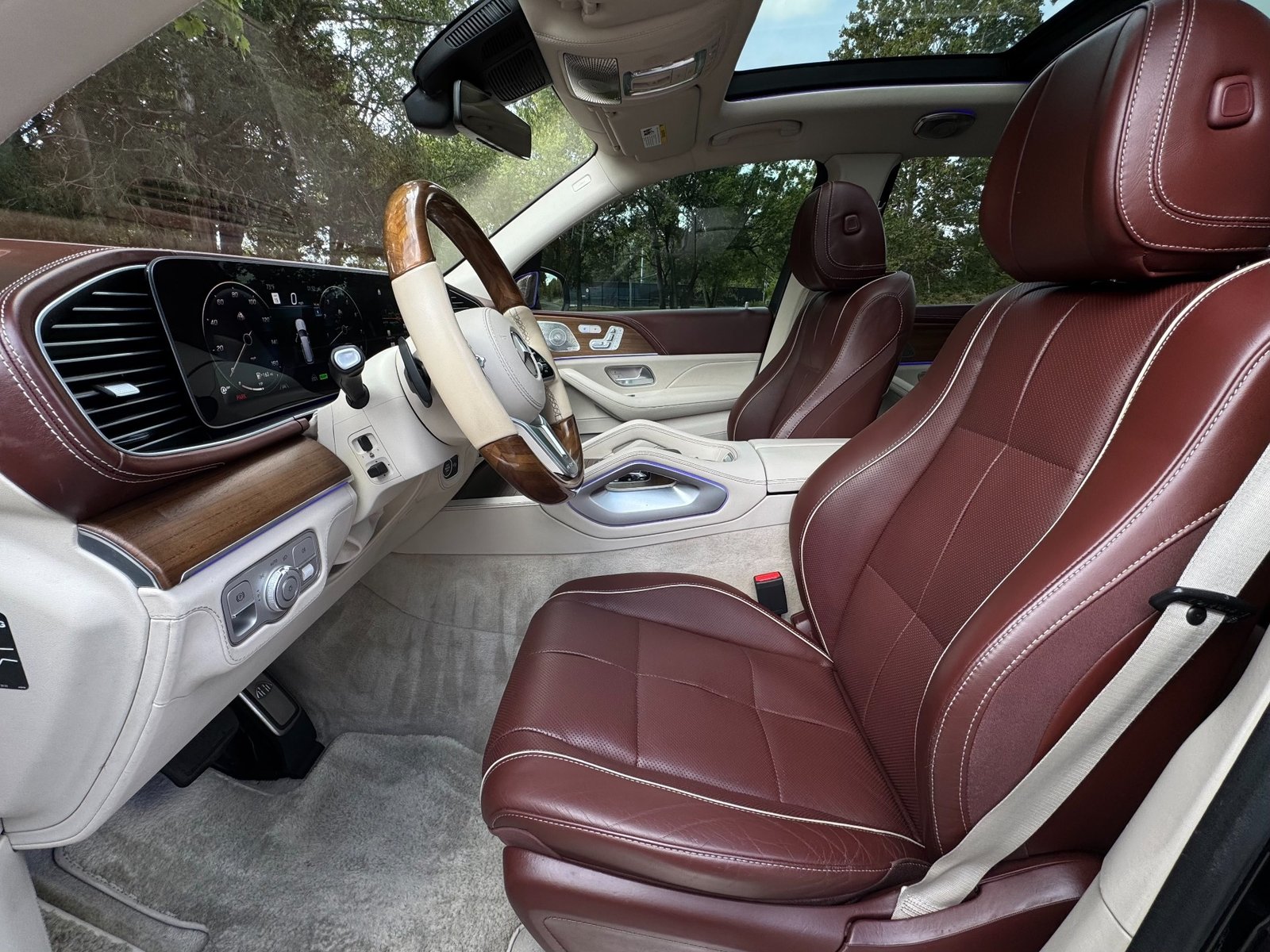 
								2023 Mercedes-Benz GLS 600 Maybach 4MATIC full									