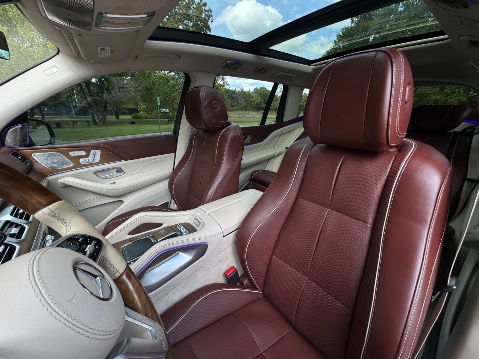 
								2023 Mercedes-Benz GLS 600 Maybach 4MATIC full									