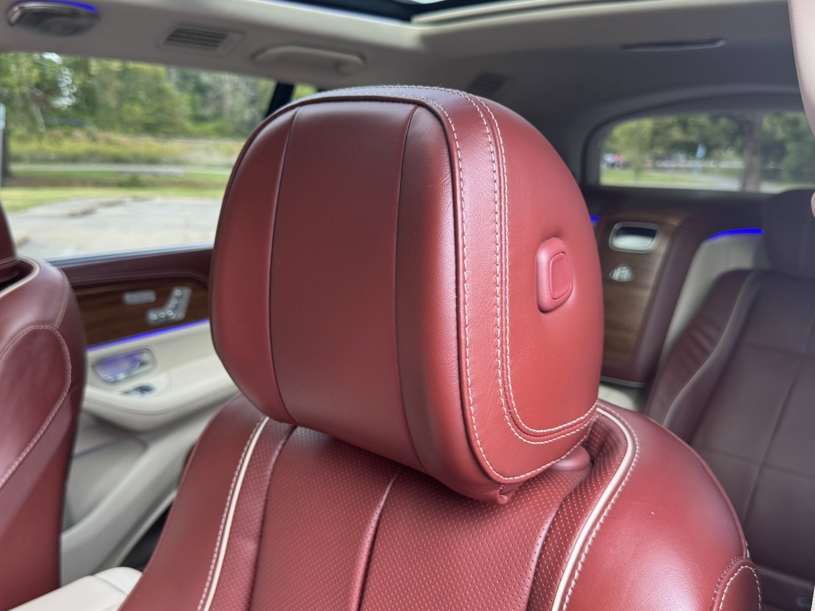 
								2023 Mercedes-Benz GLS 600 Maybach 4MATIC full									