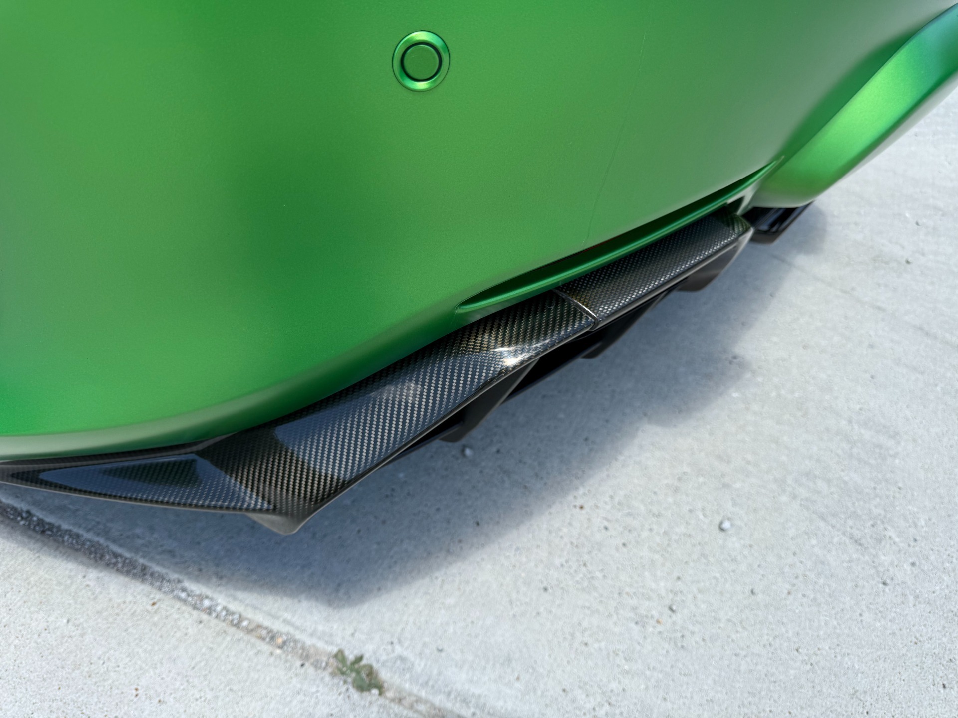 
								2018 Mercedes-Benz AMG GT R full									
