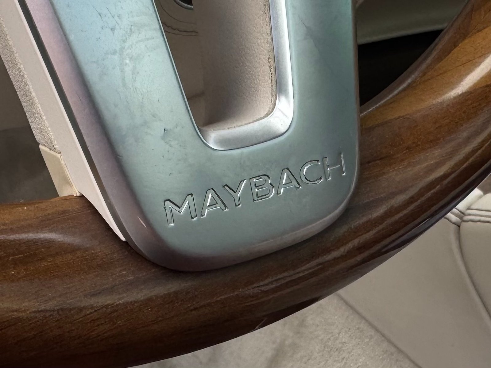 
								2023 Mercedes-Benz GLS 600 Maybach 4MATIC full									