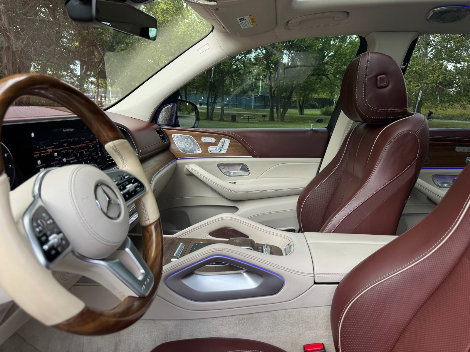 
								2023 Mercedes-Benz GLS 600 Maybach 4MATIC full									