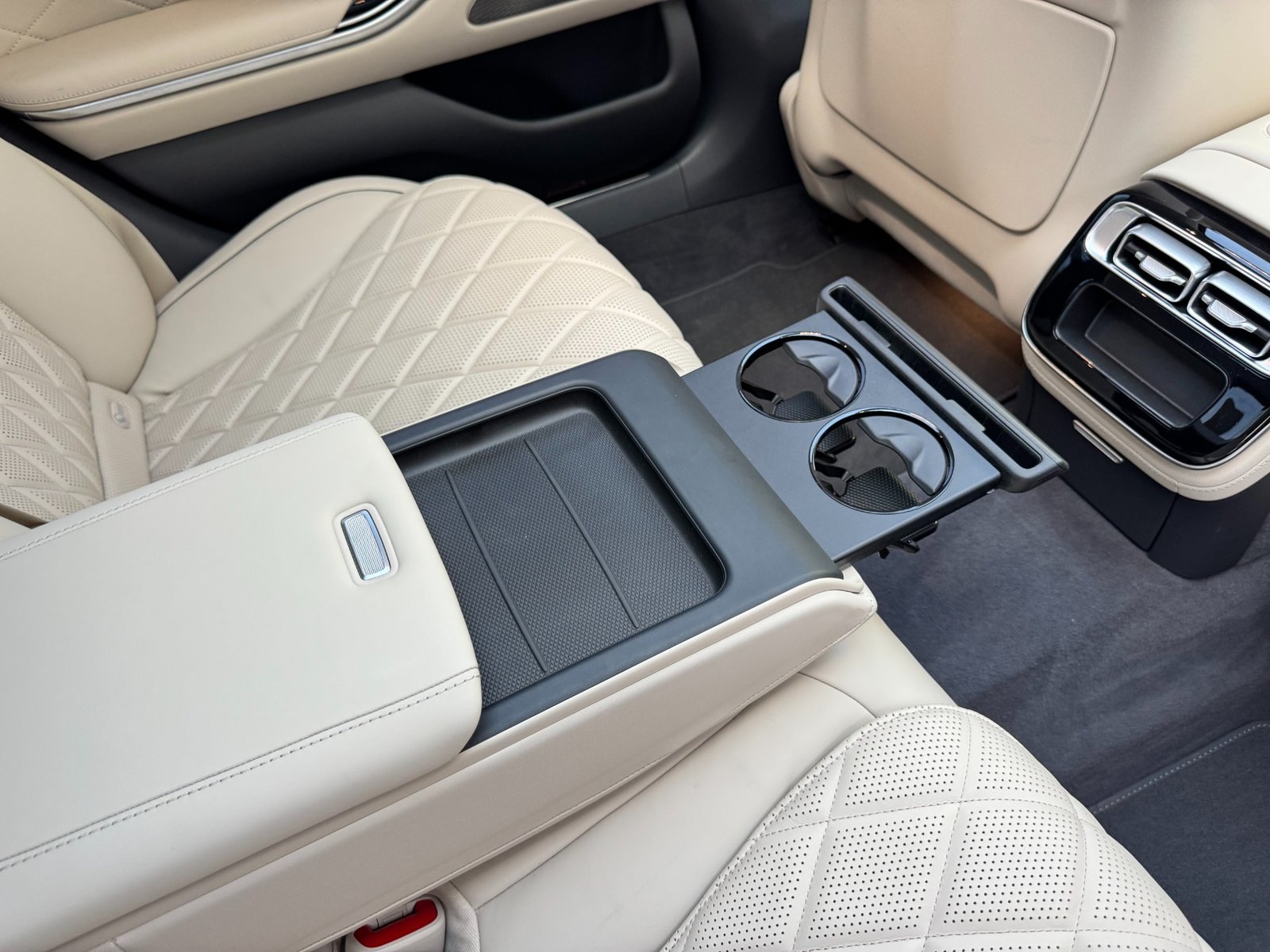 
								2022 Mercedes-Benz S 580 4MATIC full									