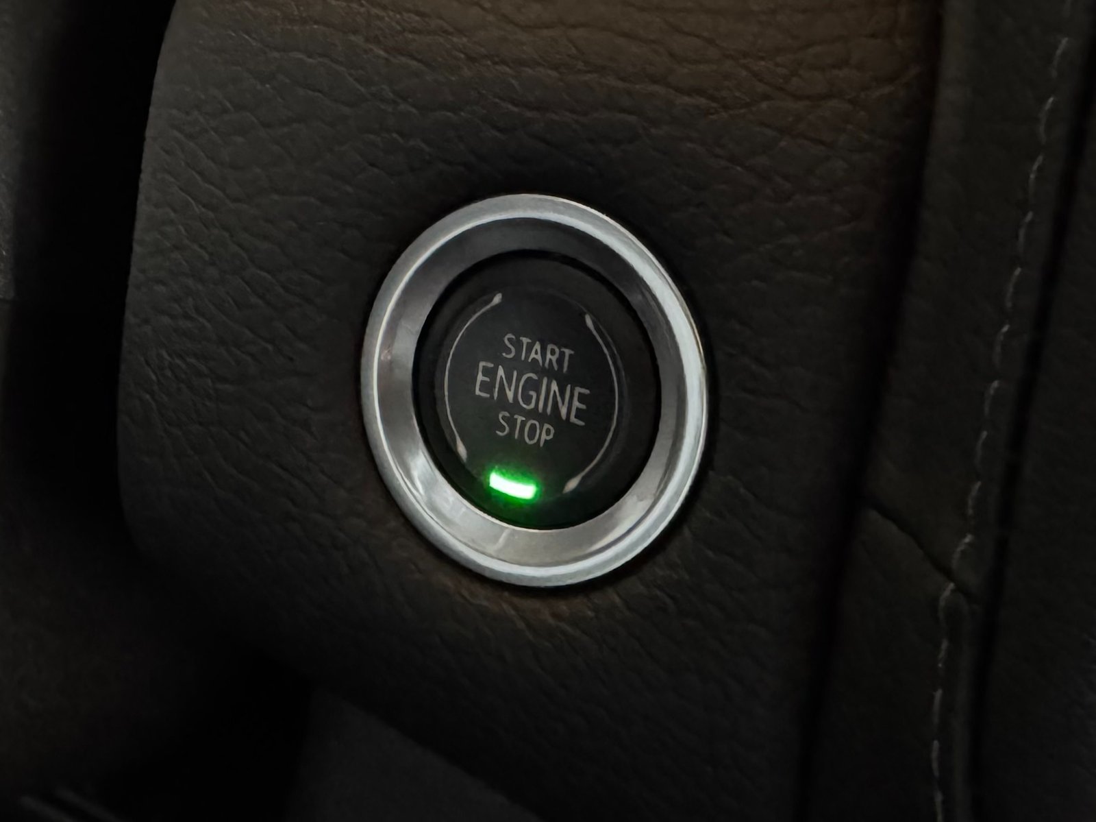 
								2022 GMC Yukon Denali full									