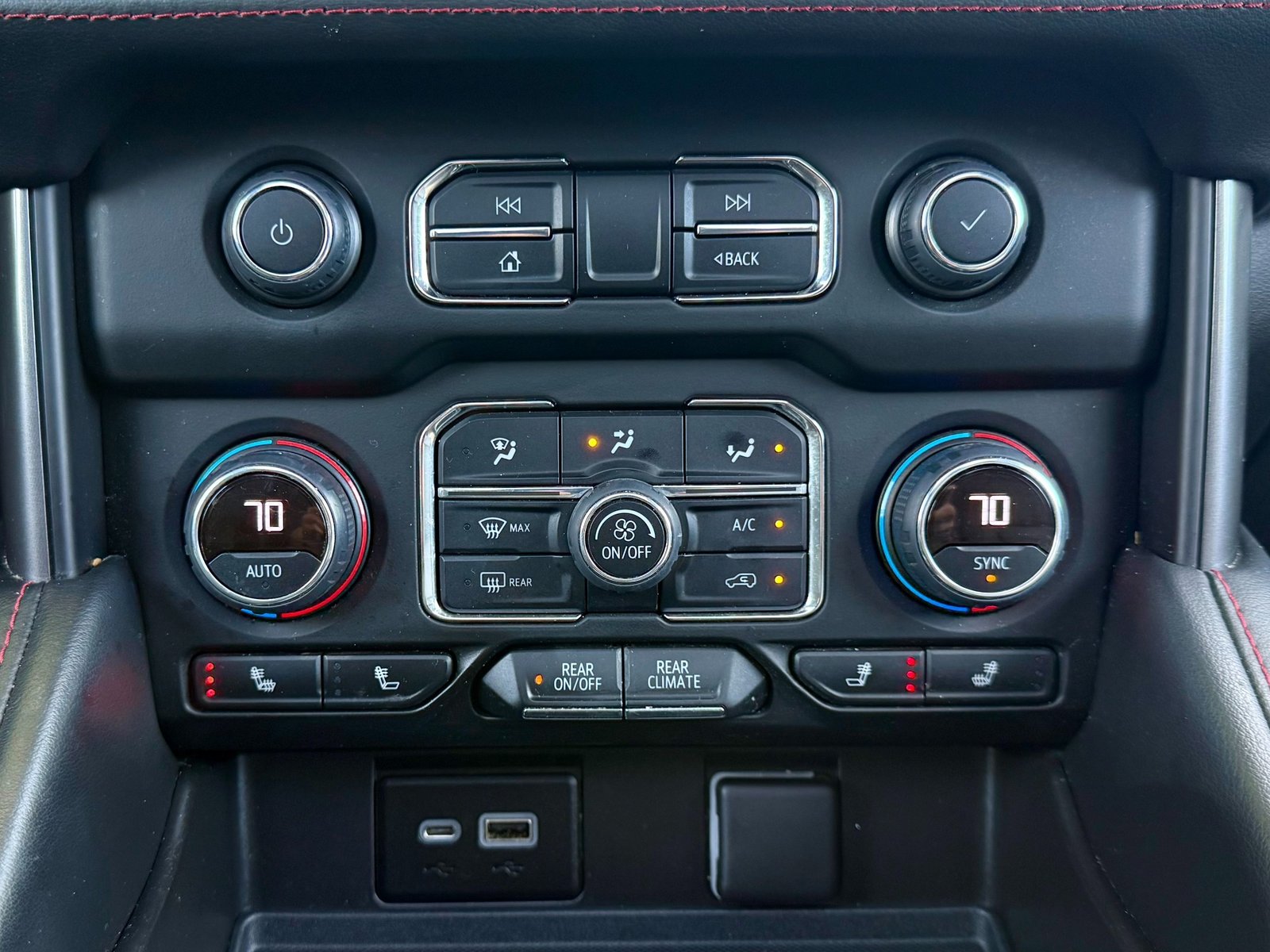 
								2021 Chevrolet Tahoe RST 4WD full									