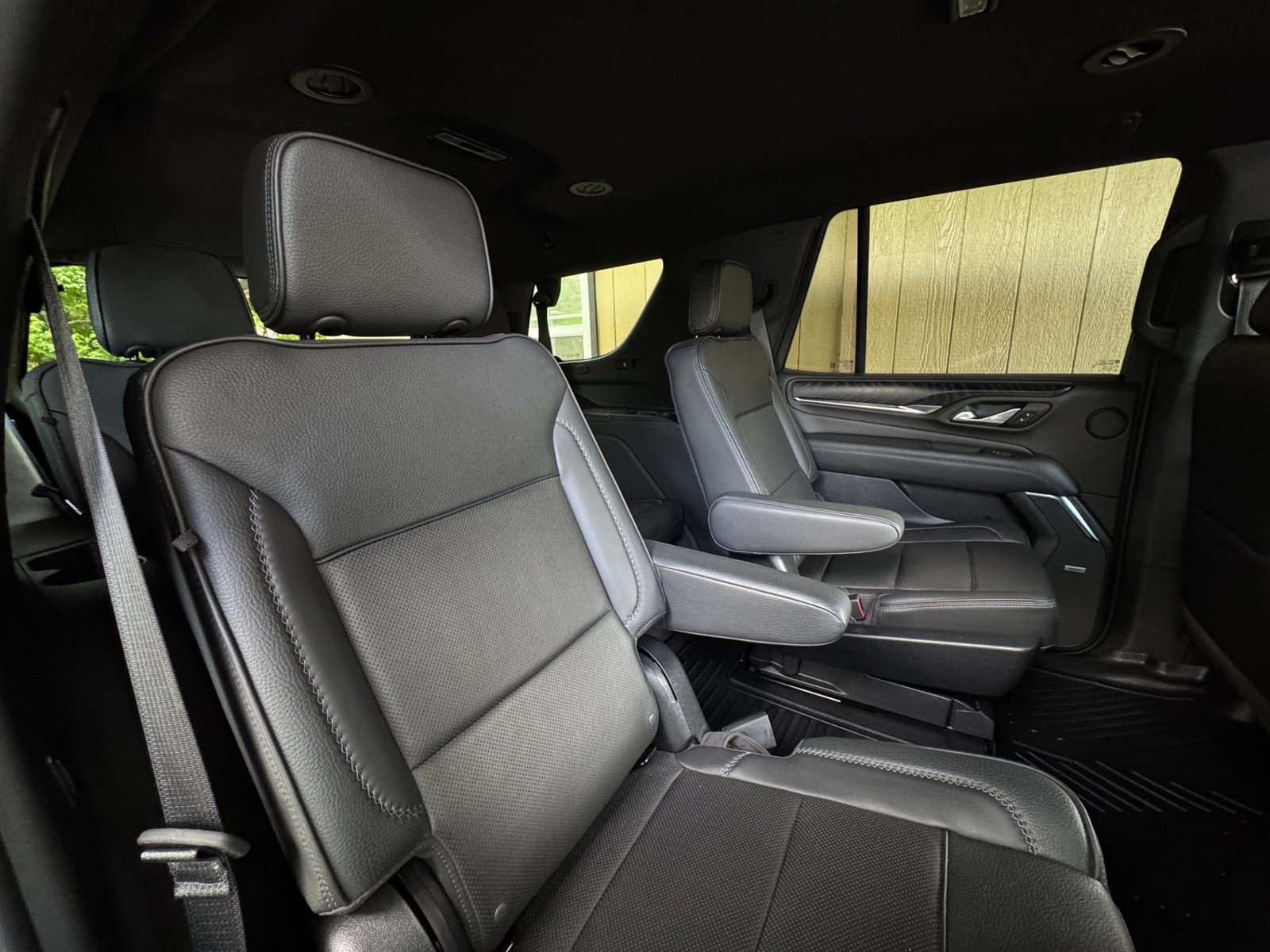 
								2022 GMC Yukon Denali full									